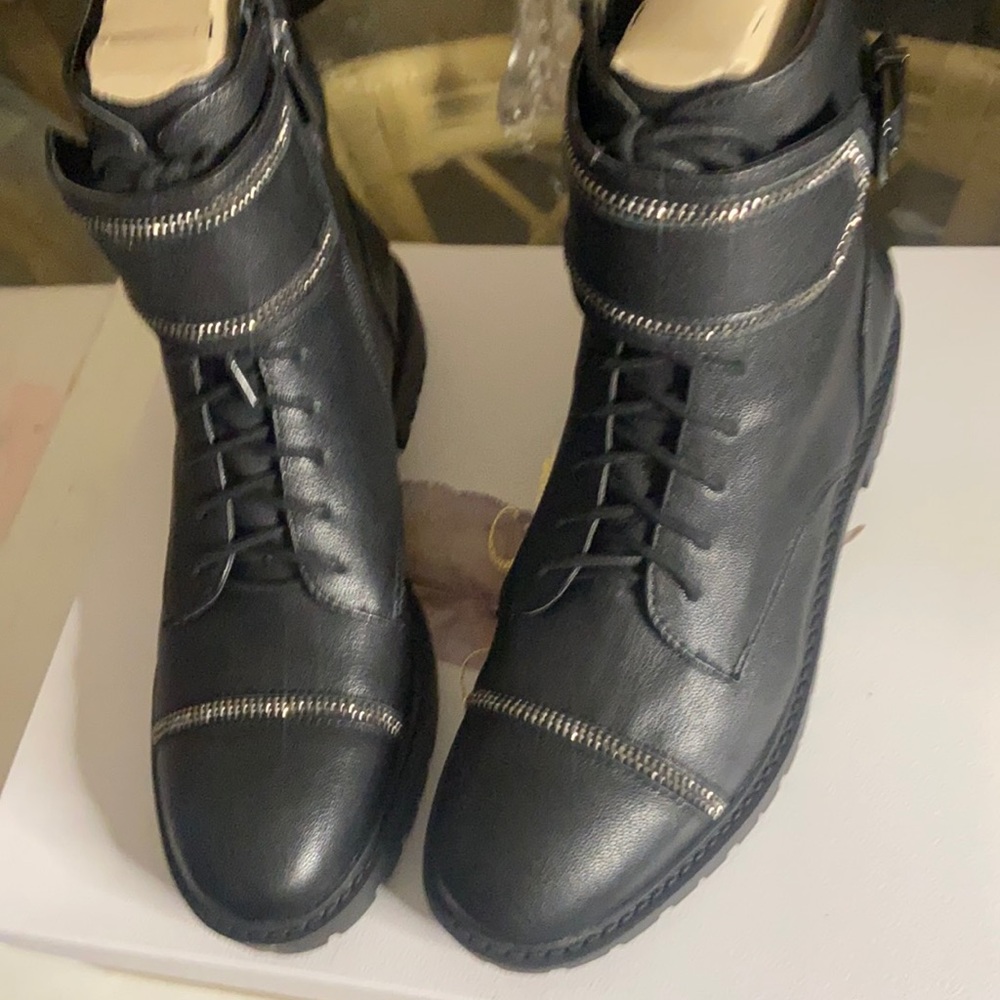 Jessica Simpson boots